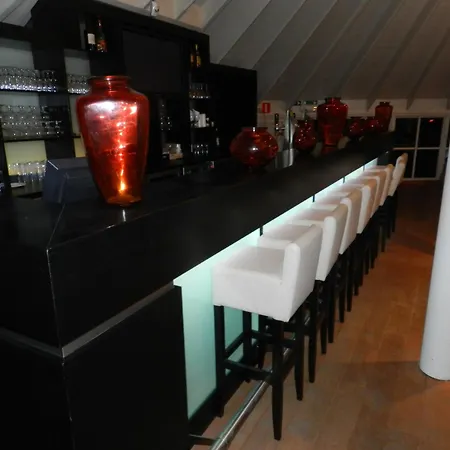 Van Der Valk Hotel 3*